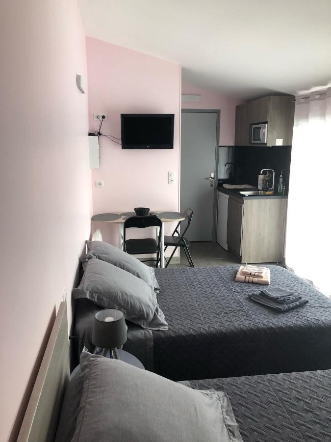 B&B Chez Florence - Chambres D'Hotes Montmerle-sur-Saone Zewnętrze zdjęcie