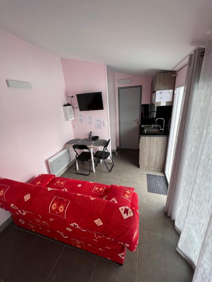 Chambres D'Hotes Chez Florence Montmerle-sur-Saone Zewnętrze zdjęcie