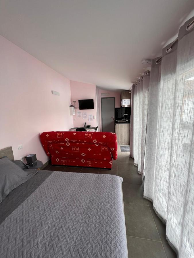 Chambres D'Hotes Chez Florence Montmerle-sur-Saone Zewnętrze zdjęcie